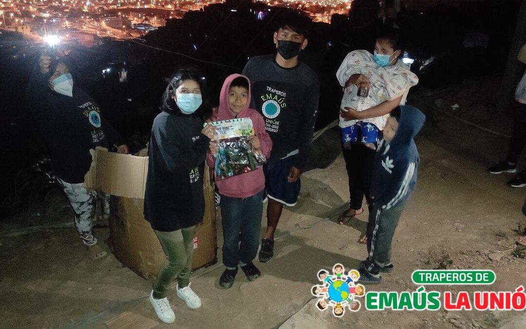 Donar Ropa Usada en Lima: ¡Ayuda y Libera Espacio en tu Hogar!