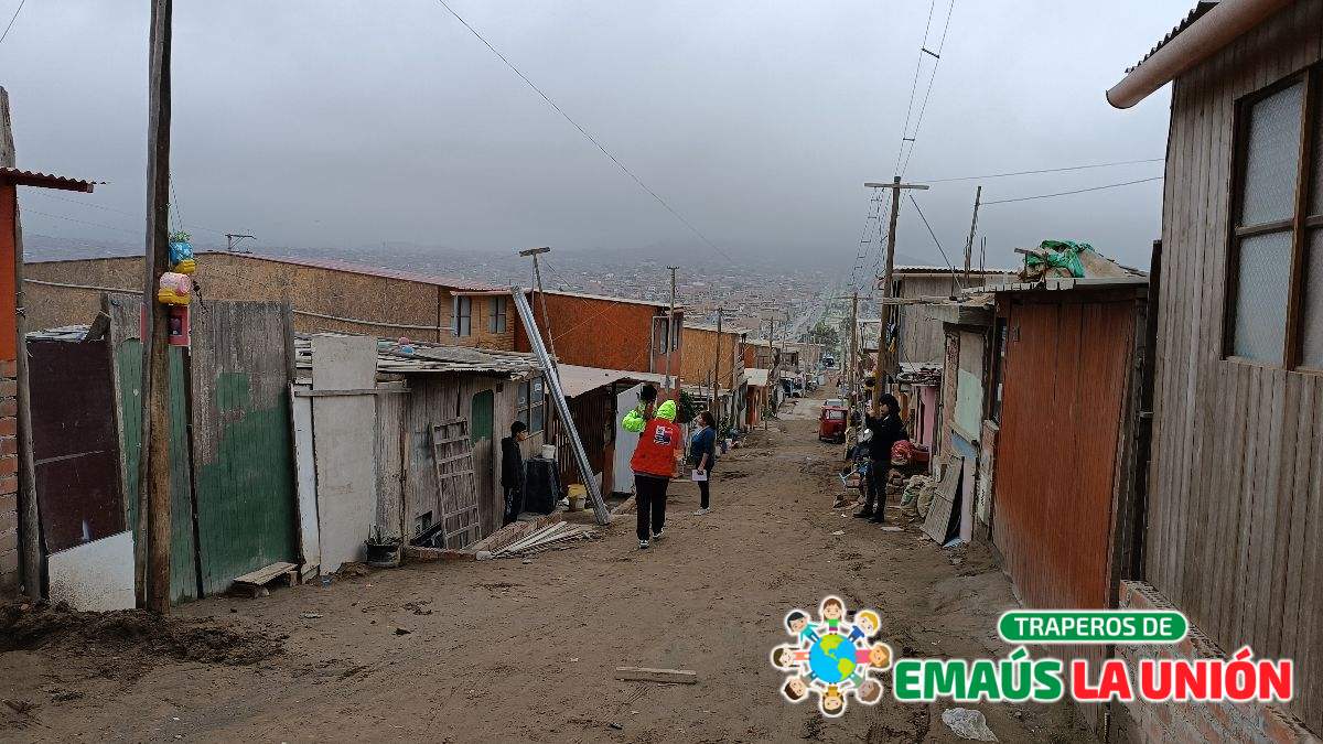 recolección de cocinas usadas en El Agustino