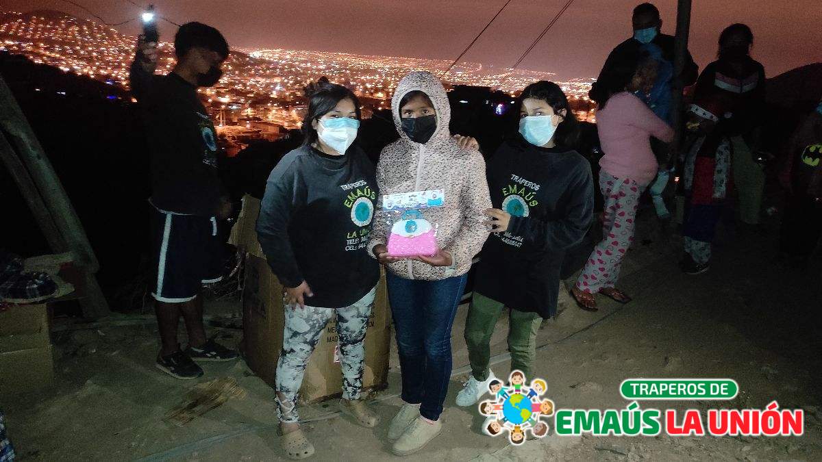 recolección de cocinas usadas en Pachacámac